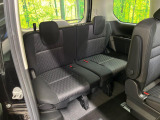 3列目シートはもちろん状態良好☆大人でもゆったりと座って頂けますので、大人数でのお出かけもラクラクです♪ご家族で、気の知れた仲間で、ドライブに行くのが楽しみですね♪
