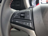 ステアリングスイッチ付きなので、各部の操作がしやすいです!