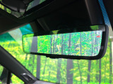 【デジタルインナーミラー】カメラが撮影した車両後方の映像をルームミラー内に表示。クリアな視界で状況の確認が可能です!※ドラレコ機能ご利用には別途SDカードをご用意いただく場合があります。