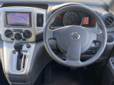 NV200の運転席周りの画像です。興味がわいて来ませんか?ゆっくり、じっくりご覧下さい。