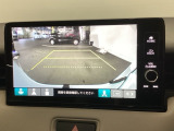 バックモニター付きで、車庫入れやバック時の後方確認をサポート。