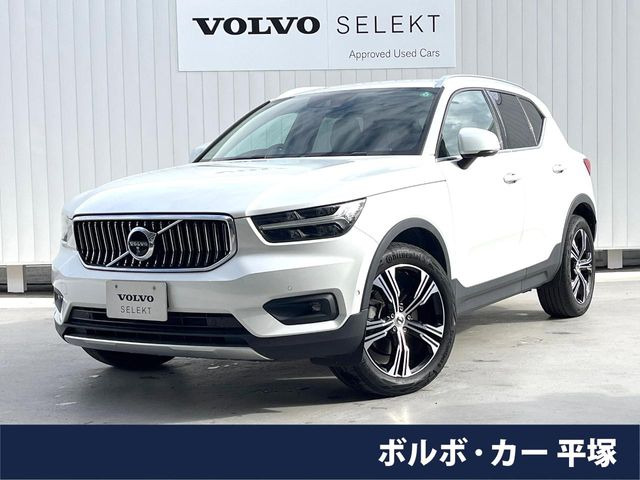 XC40B4 AWD インスクリプション 4WD