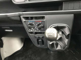 中古車は軽自動車を中心に常時15台程展示しています。展示していないお車も探しますのでお気軽にご相談下さい。