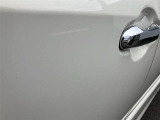 傷等が御座いますので、現車をご覧になって状態を確認をして下さい。修理をご希望の方は有償になりますが、弊社板金工場にて修理可能です!詳細はスタッフにご相談ください!