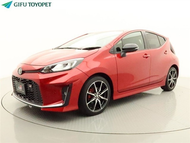 アクア1.5 GRスポーツ