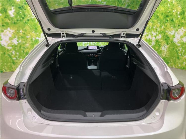 マツダ MAZDA3ファストバック 1.8 XD プロアクティブ ツーリング