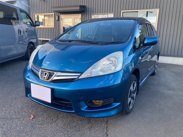 フィットシャトル1.5 15X4WD