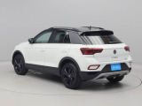 Volkswagen専門のメカによってオイル交換、オイルフィルター交換、ワイパーブレード交換など整備してからのお渡しになります。