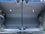 荷室空間も広く、シートアレンジもできるので使い分けできます。