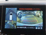 バックガイドモニターで、後方を確認しながら安心して駐車することができます。運転初心者も熟練者も必須の機能ですよ!