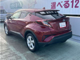 販売するすべての中古車に【ロングラン保証】が付帯します。走行距離無制限・期間は1年間です。保証修理は全国5000箇所のトヨタテクノショップにてお受けいただけます。