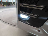 LEDテールライトです。省電力、高輝度のLEDは明るく照らすので夜間運転時の視認性を高めます。スタイリッシュな見た目で細かいところもこだわりたいあなたに!