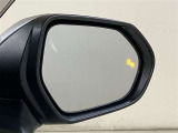 ウィンカー付きドアミラーは他のドライバーや歩行者にも分かり易く視認性も十分な装備です。