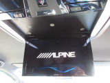 Alpine12.8型フリップダウンモニター