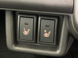 【シートヒーター】寒い日に重宝するシートヒーター!エアコンより早く温まってくれるので寒がりの人も安心ですね♪エアコンの温風は乾燥するから苦手、という方にもをおすすめです。