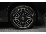 メルセデスの認定中古車「サーティファイドカー」では、万一お車が故障した場合も、ご購入後1年間もしくは2年間※は走行距離にかかわらずメルセデス・ベンツ正規サービスネットワークで無料修理いたします