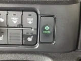★ECONスイッチ★ エコドライブを加速しよう!スイッチをONにすると、運転の仕方によるロスを抑え込み燃費をよくするようクルマが頑張ります(*^ー^*)燃費向上にチャレンジ♪