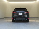 細部に宿る高級感と、見る人の感情を揺さぶる魅力がレクサス車にはございます。