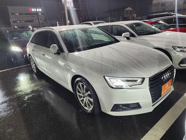 A4アバント2.0 TFSI禁煙車 純正ナビ フルセグTV