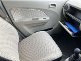助手席のグローブボックスになります!車検証入れやそのほかの小物の収納に役立ちそうですね☆