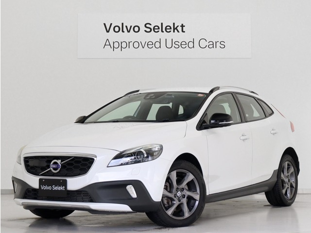V40クロスカントリーD4 SE ディーゼル
