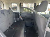 後席 運転席側