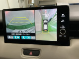ガイドライン付きバックモニターで車庫入れも安心。知らない道でも安心して楽しくお出かけができます