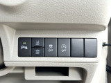 VSA(横滑り抑制とタイヤ空転抑制、ABSを統合した挙動安定化システム)装備です!車の急激な動きの変化を抑え、滑りやすい道でも安心して運転できます!
