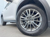 【純正17インチアルミホイール】外観にマッチした純正アルミホイールを装着しております。各種社外アルミホイールや、スタッドレスタイヤも取扱いしております。是非ご相談ください♪