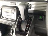 当店での販売車両は、車検整備はもちろん、車検残ありの車両でも点検整備をしっかり終わらせてからお客様へ引き渡し致しますので、安心してご購入いただけます♪