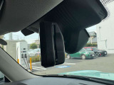 ETC2.0一体型の自動防眩機能付きバックミラー!