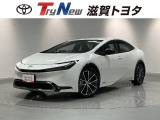 低重心でスタイリッシュなデザインで先進的な印象を放つヘッドライトが魅力なプリウスです。