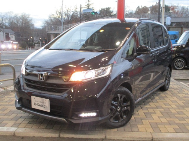 フリード1.5 ハイブリッド クロスター ブラックスタイル