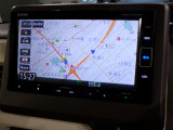 純正ナビ搭載。初めてお出掛けする場所でも快適・安心です。