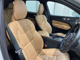 XC60 アルティメット B5 AWD 4WD 本革シート