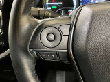 マルチインフォメーションディスプレイ内の各機能の詳細設定や車両情報の確認はステアリングスイッチで行います。
