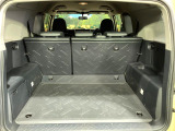普段のお買い物や通勤、送迎等に十分な荷室スペースを確保しております。セカンドシートを倒すと、大きな荷物の積載も可能です♪