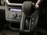 シフトレバーは扱いやすいインパネシフトです!