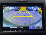 車庫入れ時に安心のバックカメラがついています。