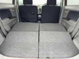 普段のお買い物や通勤、送迎等に十分な荷室スペースを確保しております。セカンドシートを倒すと、大きな荷物の積載も可能です♪