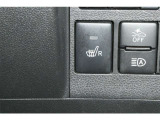運転席シートヒータースイッチ・スマートアシストOFFスイッチ・オートハイビームスイッチです