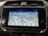 ナビ付きです。目的地を設定すれば、初めての場所でも簡単に行くことが出来ます。。