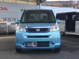 お客様に安全で快適なカーライフをお送りいただくために、中古車にも高いレベルの品質基準を設け、その基準に従って、全ての中古車について納車前整備を実施しています。