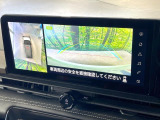 【アラウンドビューモニター】専用のカメラにより、上から見下ろしたような視点で360度クルマの周囲を確認することができます☆死角部分も確認しやすく、狭い場所での切り返しや駐車もスムーズに行えます。