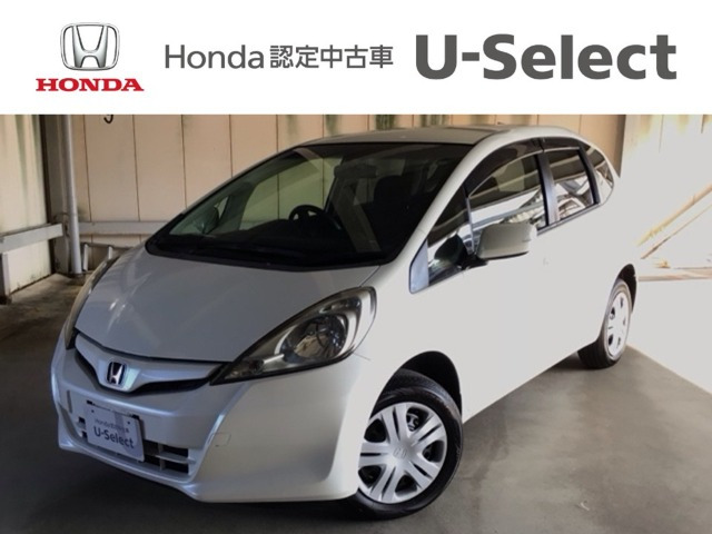 フィット1.3 シーズ ファインスタイル 4WD