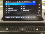 多機能と操作のしやすさを両立した、Honda CONNECT対応のナビディスプレーです。ETC2.0車載器もナビゲーション連動し、スマートフォン用Bluetoothユニット付きです。