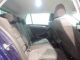 ゆったりと座れるシートです!ロングドライブも快適ですよ!!