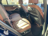 【エアバック】BMWのエアバックやその他の安全装備は、互いに補完しあう事で徹底した安全性を貫きます。万一の事故の際にそれぞれ最適な保護を提供してくれます!