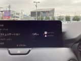 Android autoとApple CarPlay装備!お手持ちのスマホと接続すると、スマホ内のマップや音楽等のアプリを使用することが出来て便利♪