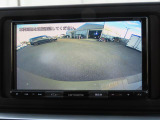 バックカメラを装備しております。駐車時に大変役立ちますよ♪運転が苦手な方の味方になってくれます。